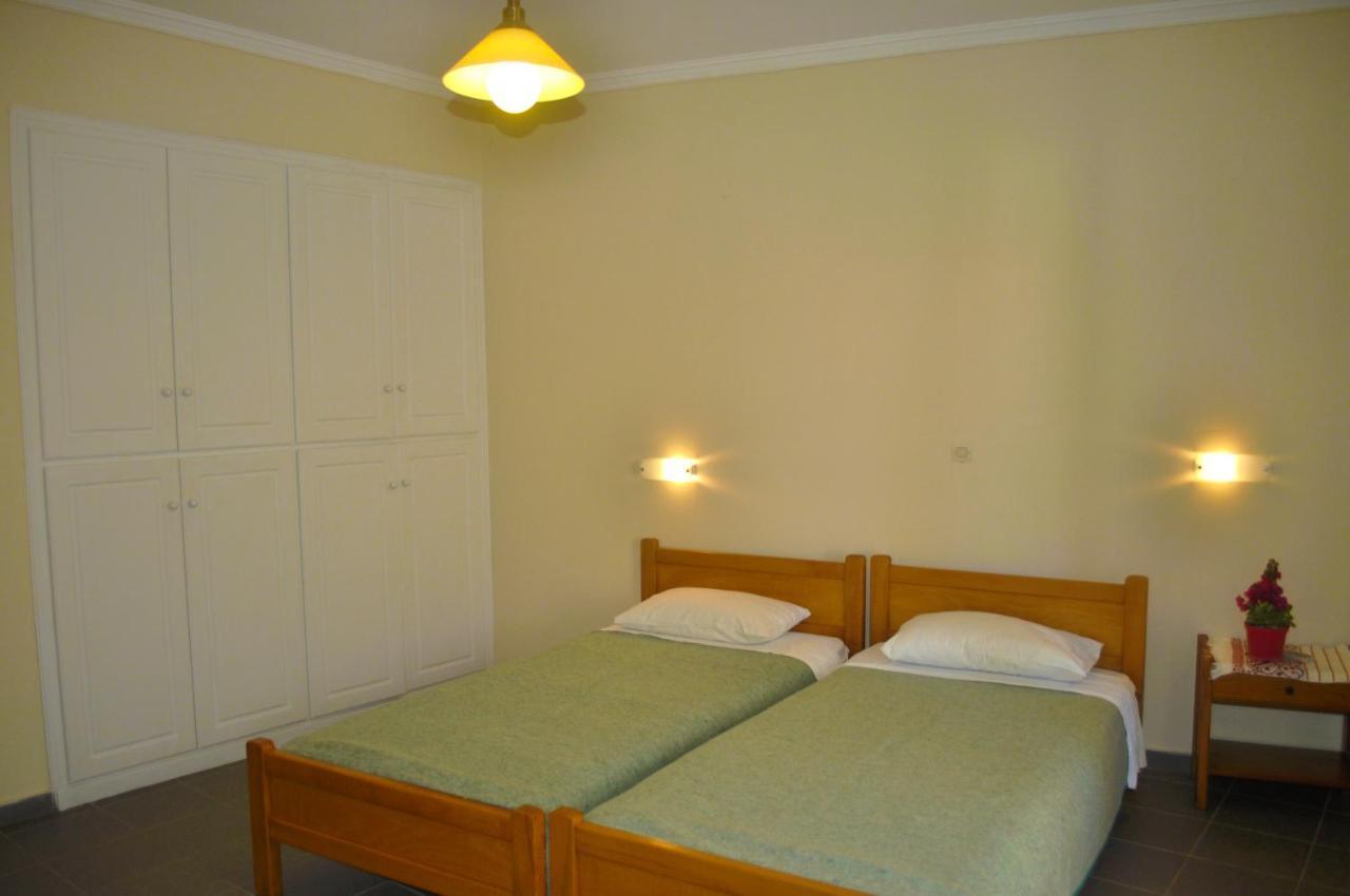 Yannis - Holiday Apartments On Agios Gordios Beach In Corfu Екстериор снимка